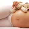 Чем вызваны изменения пупка при беременности и опасны ли они?